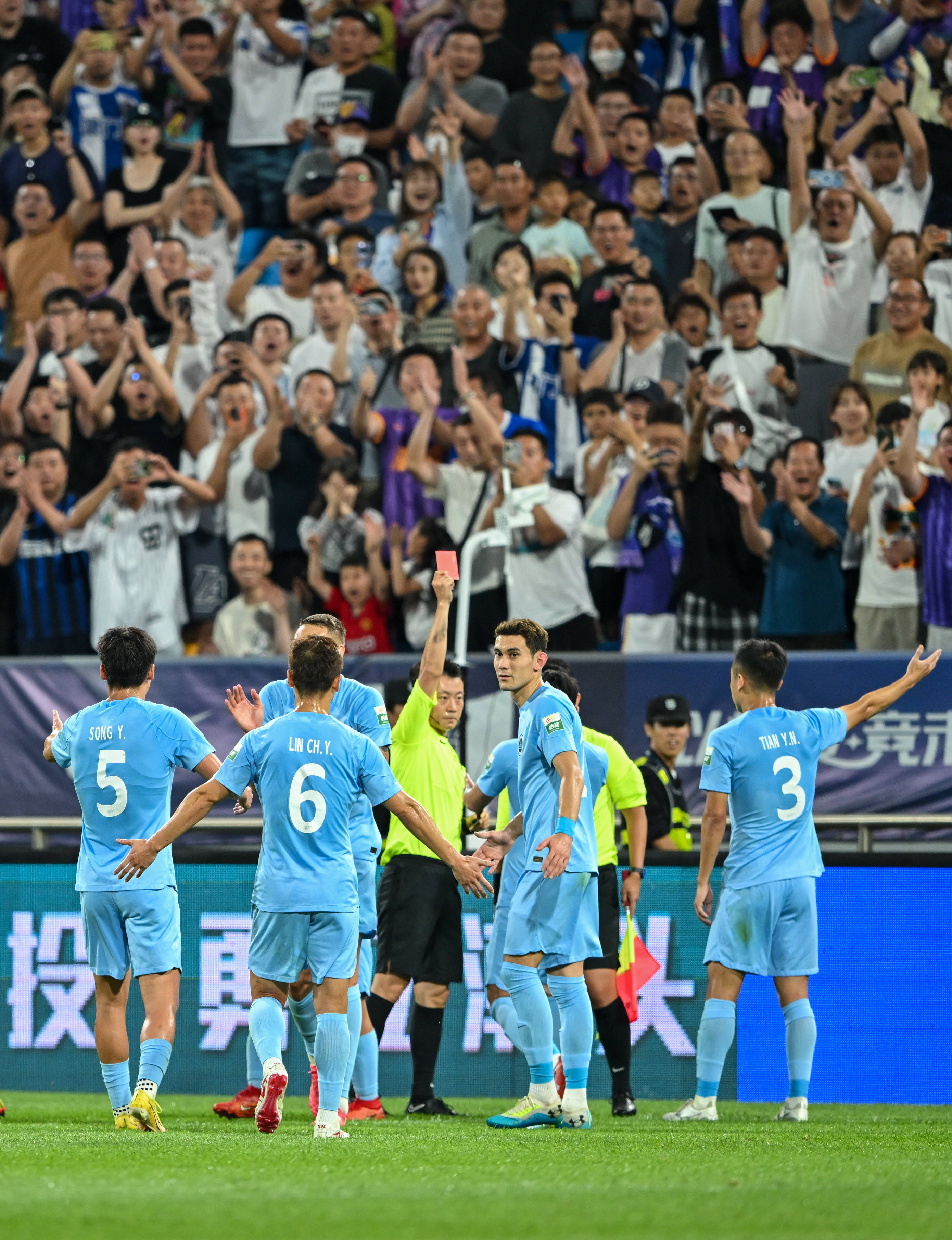 周末CBA常规赛焦点战！国际米兰迎战阿森纳，惊险或上演的简单介绍